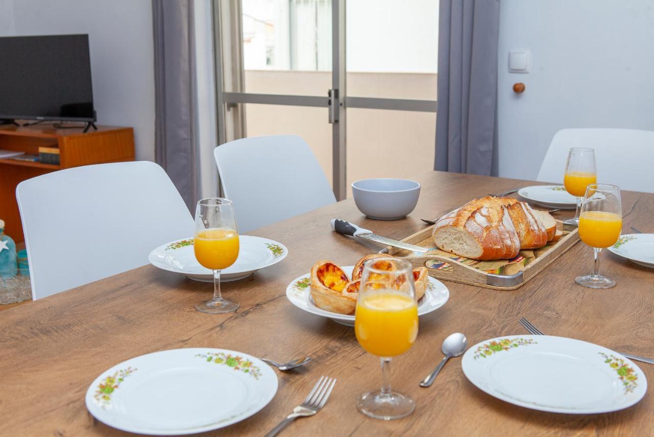 B18 - Village Street Apartment Лагос Екстериор снимка